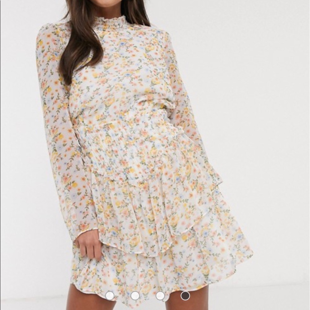 Floral Dress🤍💛